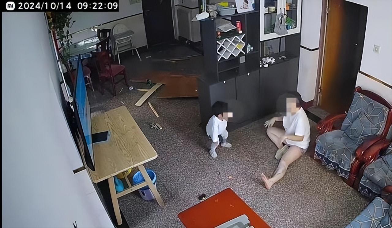 烧伤妈妈后续!丈夫崩溃透露:她状态很差,不想治了想回家。