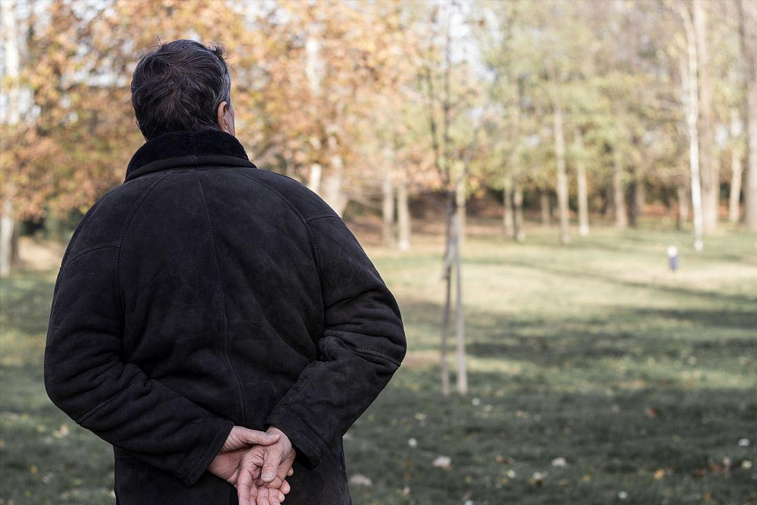 研究发现:一旦吃上降压药,这2件事就别再做了,反而会害了自己